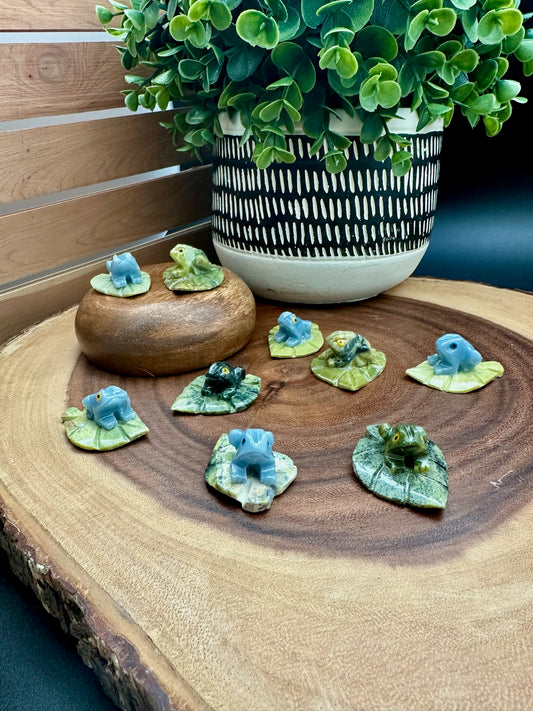 Small Frog on Lilypad Carvings