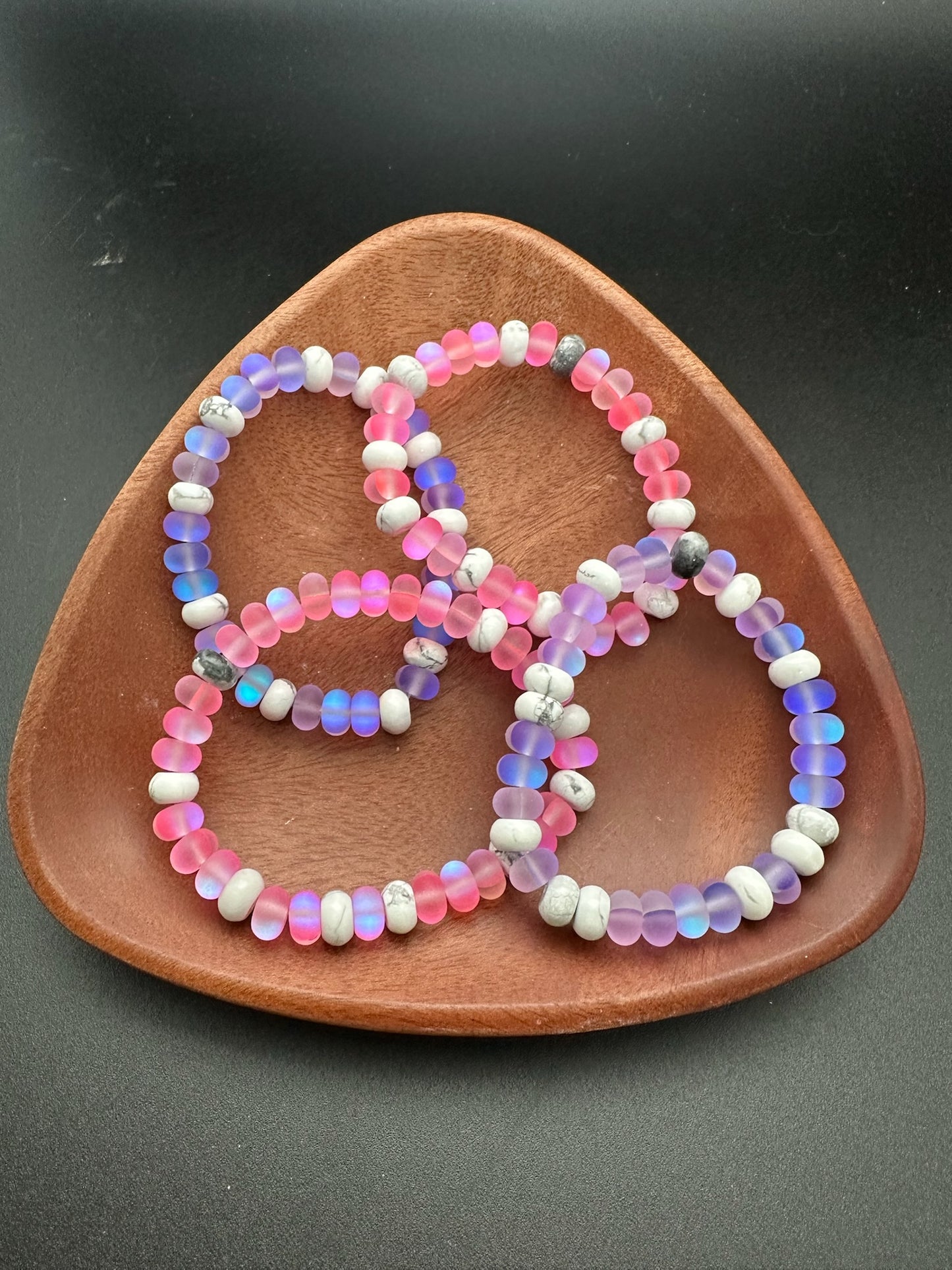 Howlite and Mystic Aura Quartz Bracelet