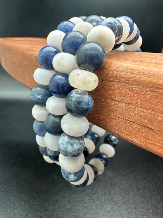 Sodalite and White Lace Agate Bracelet