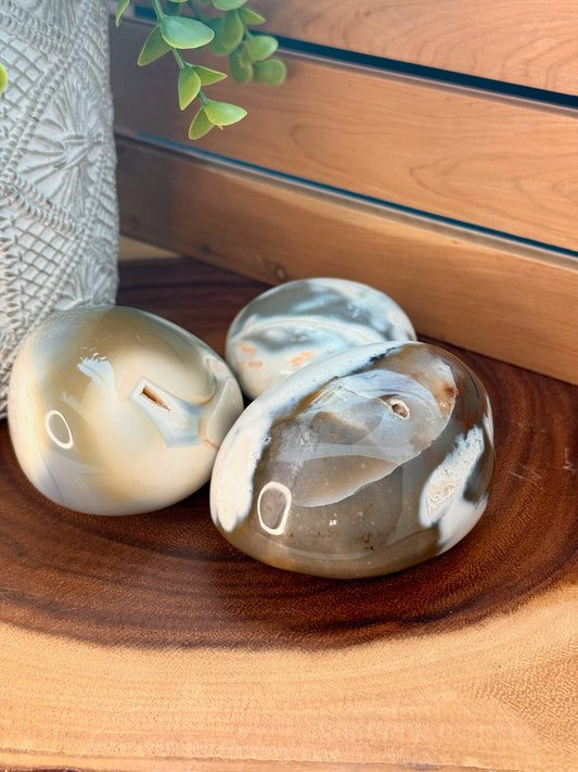 Orca Agate Palmstones